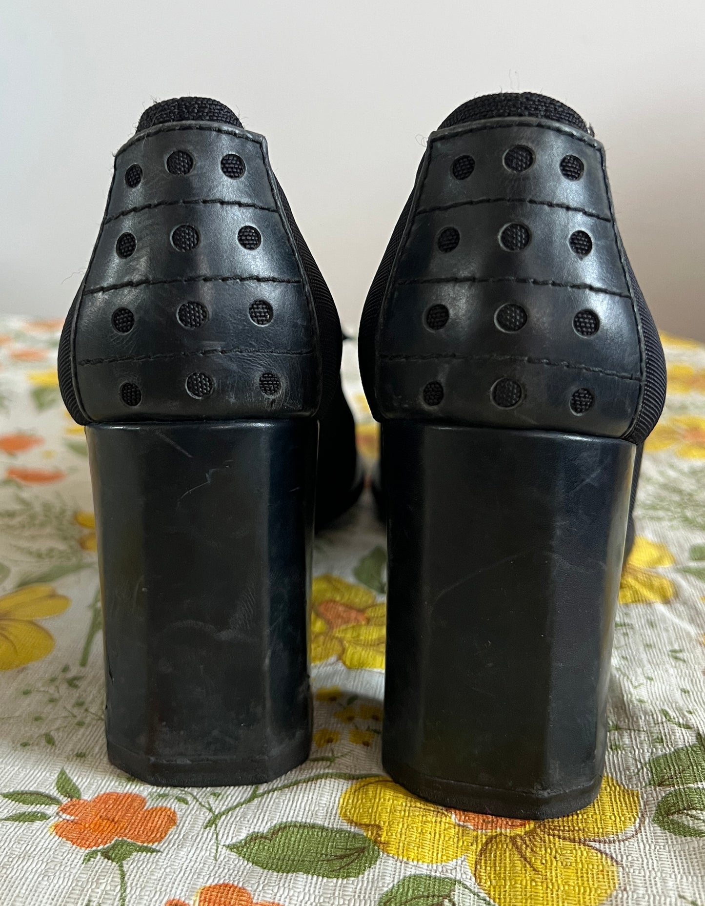 Vintage 80's Navy Heels