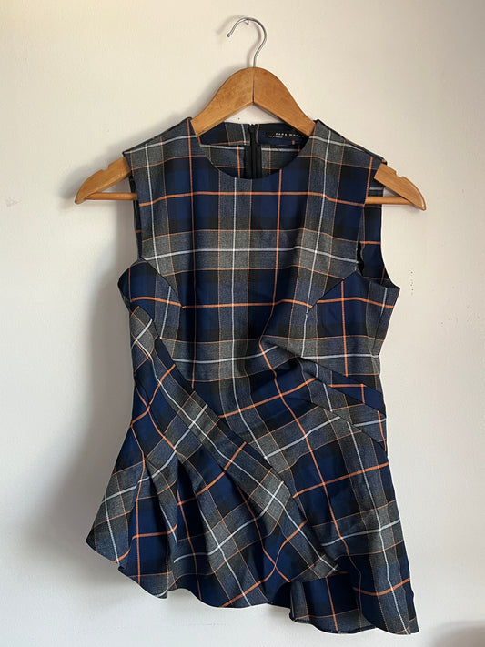 Asymmetrical Plaid Set